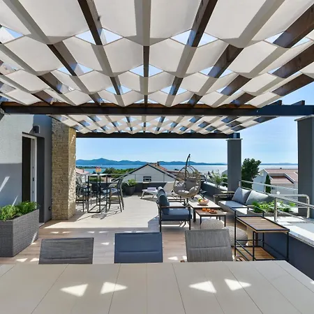 Vila Crowonder Adriana - With Heated Swimming Pool, Jacuzzi And Sauna