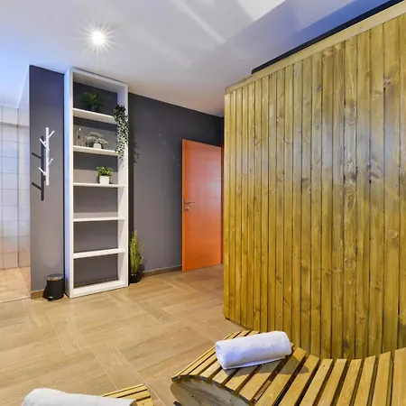 Crowonder Adriana - With Heated Swimming Pool, Jacuzzi And Sauna Vila Zadar