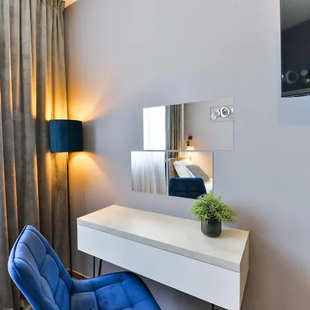 Crowonder Adriana - With Heated Swimming Pool, Jacuzzi And Sauna